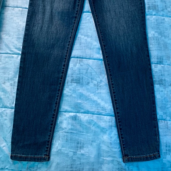 Blue High Waisted Jeans - Picture 3 of 4
